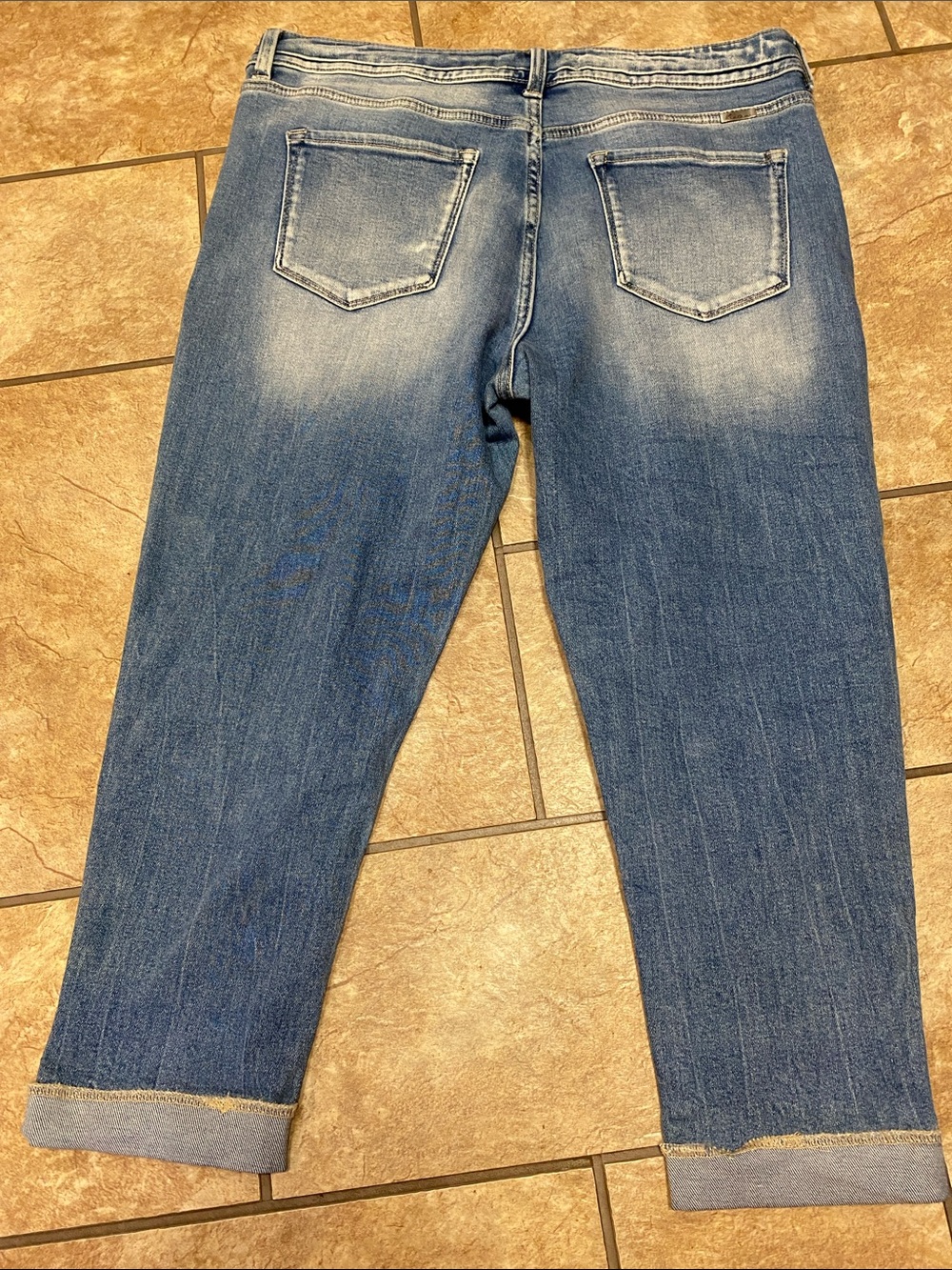 KanCan Women’s Medium Blue w/Fading Relaxed Tapered Cropped Jeans-32 Denim - Picture 4 of 11